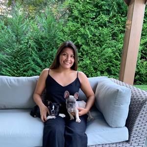 Meet your Posher, Jennifer